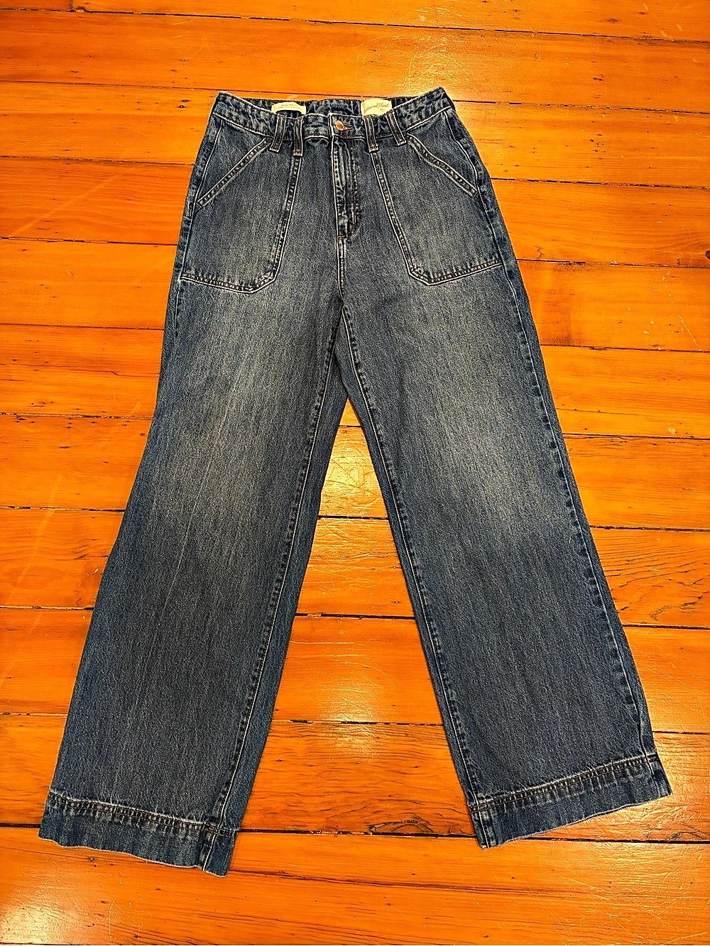 Universal Threads High Rise Wide Leg Jean